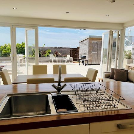 Pass The Keys Fabulous Beach Front Holiday Location Lydd Exterior foto