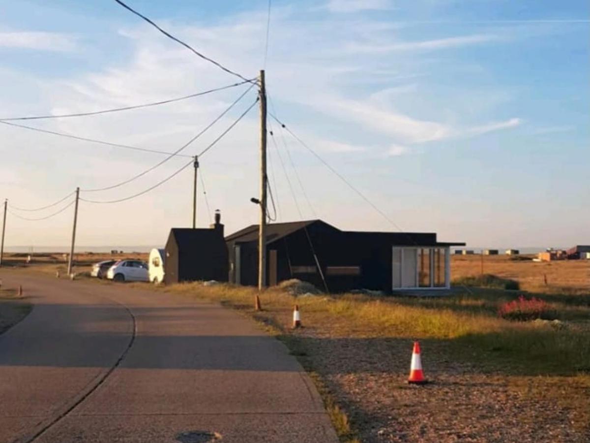 Pass The Keys Fabulous Beach Front Holiday Location Lydd Exterior foto