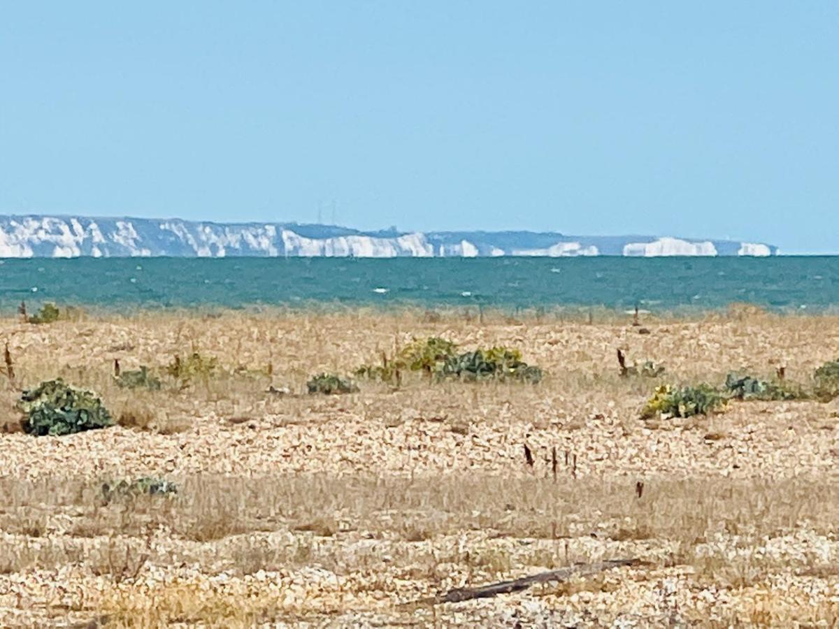 Pass The Keys Fabulous Beach Front Holiday Location Lydd Exterior foto
